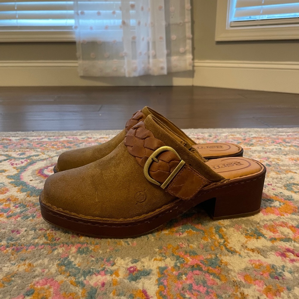 Born Hally Rust Leather Clog Size 8